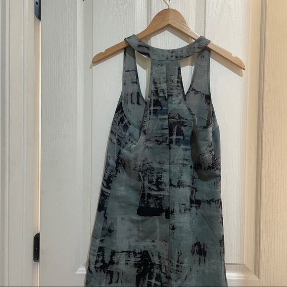 Uo Silence + Noise Tunic Tank Top Green Black Abstract Size XS Summer blouse - Picture 6 of 7